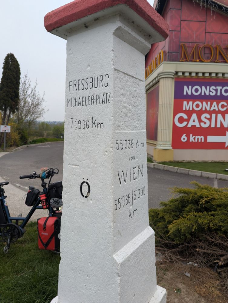 8L003 Wien > Bratislava