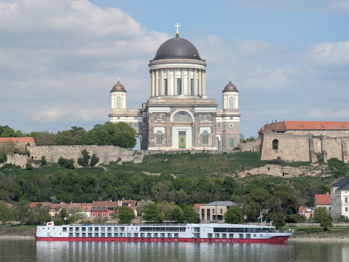 8L008 Komáron > Esztergom